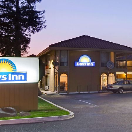 Days Inn By Wyndham San Jose Convention Center Екстер'єр фото